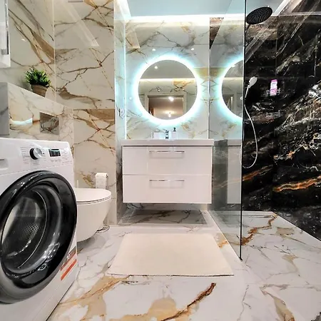 Eksclusive Paradise Down Town 6 Persons 3 * كراكوفيا