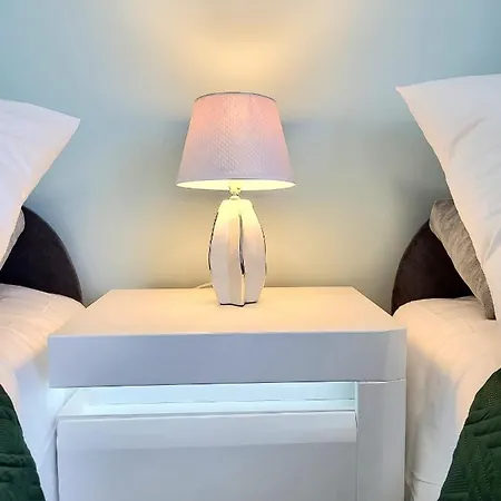 Apartment Paradise Eksclusive Down Town 6 Persons 3 Rooms アパート