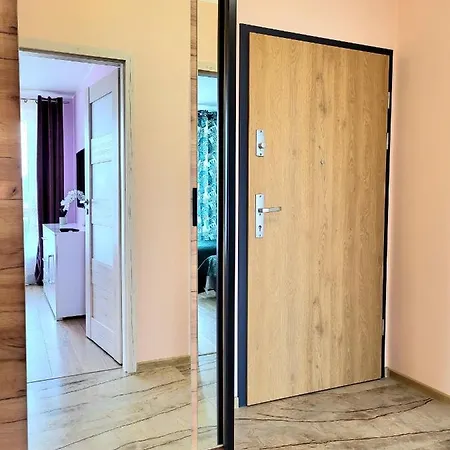 アパート Apartment Paradise Eksclusive Down Town 6 Persons 3 Rooms *